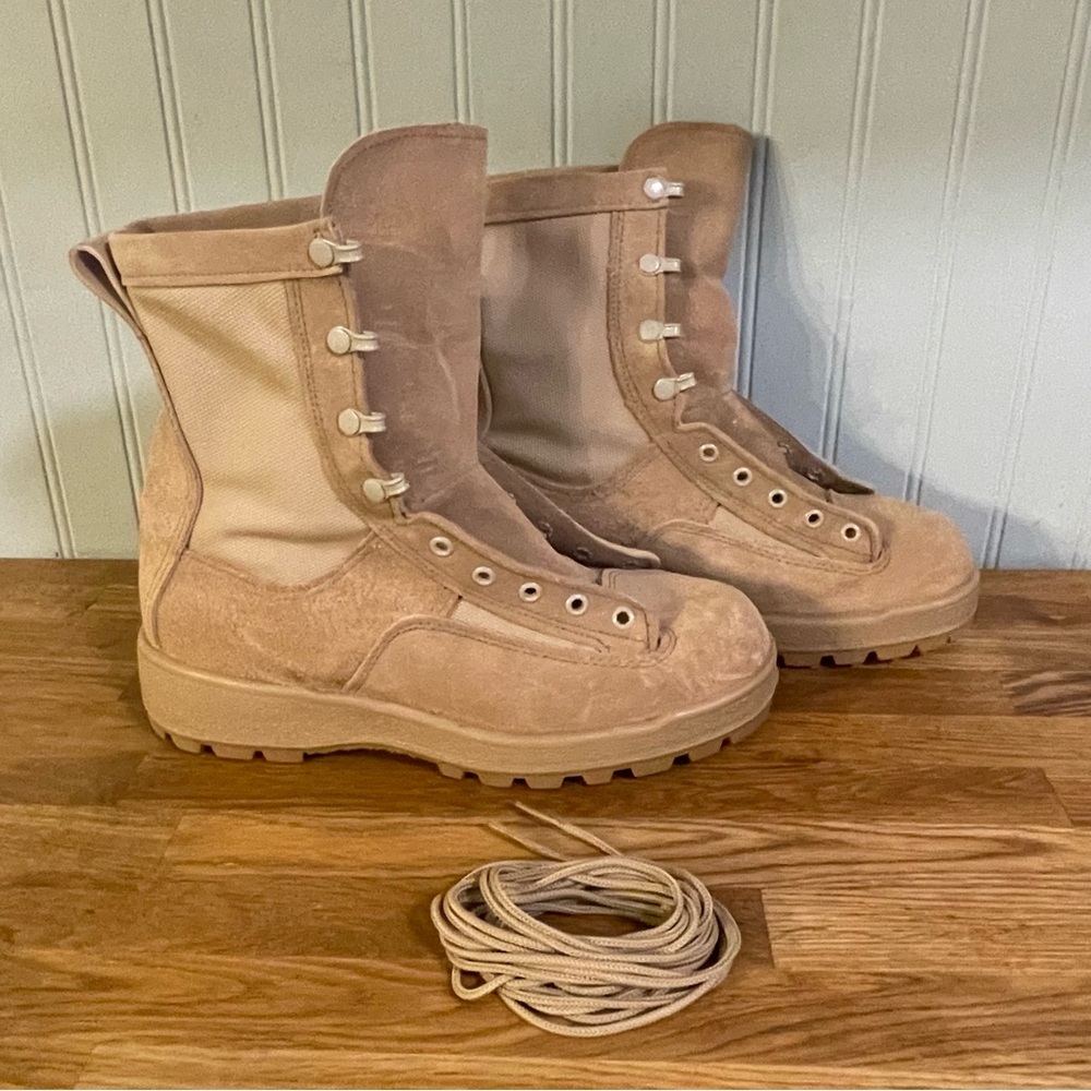 SOLD NEW McRae Footwear Men’s Military Steel Toe Hot Weather Combat Boots (7.5R)
